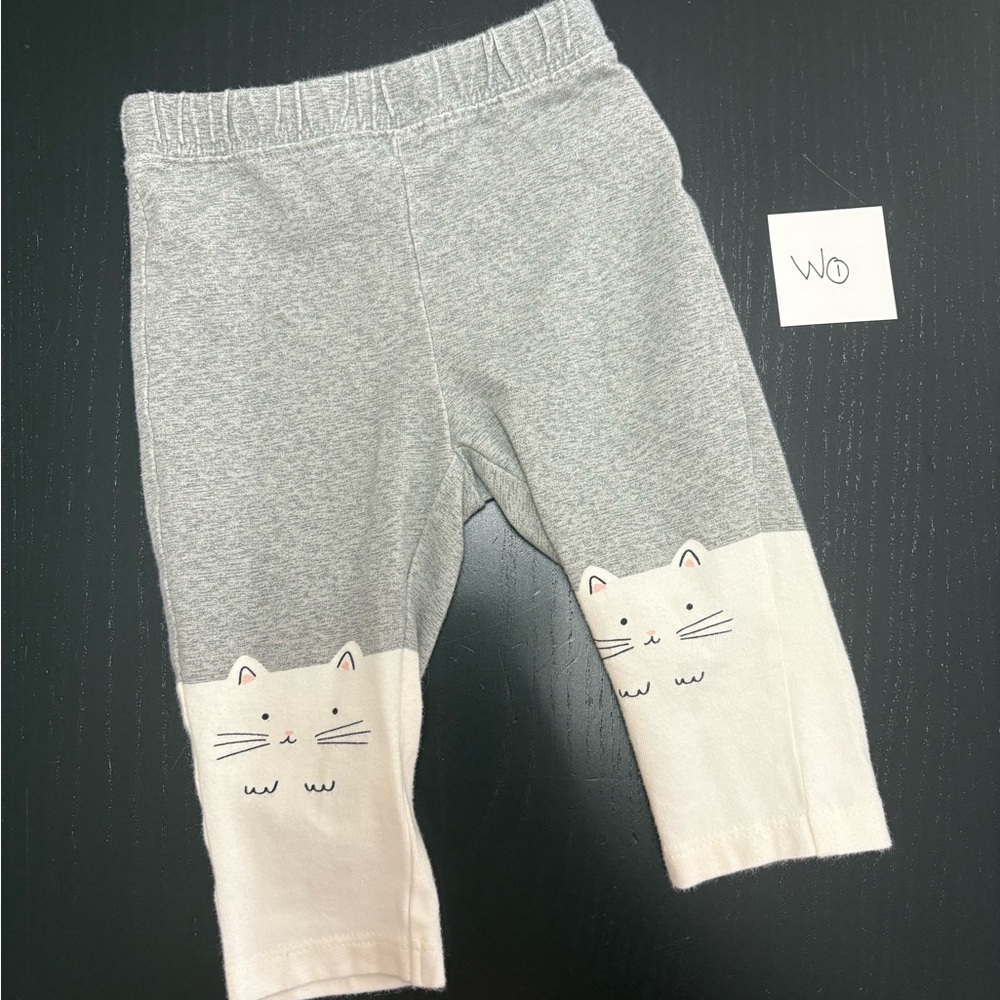 ⭐️5/$10.00⭐️ Old Navy 3-6m Grey and White Cat Theme Leggings